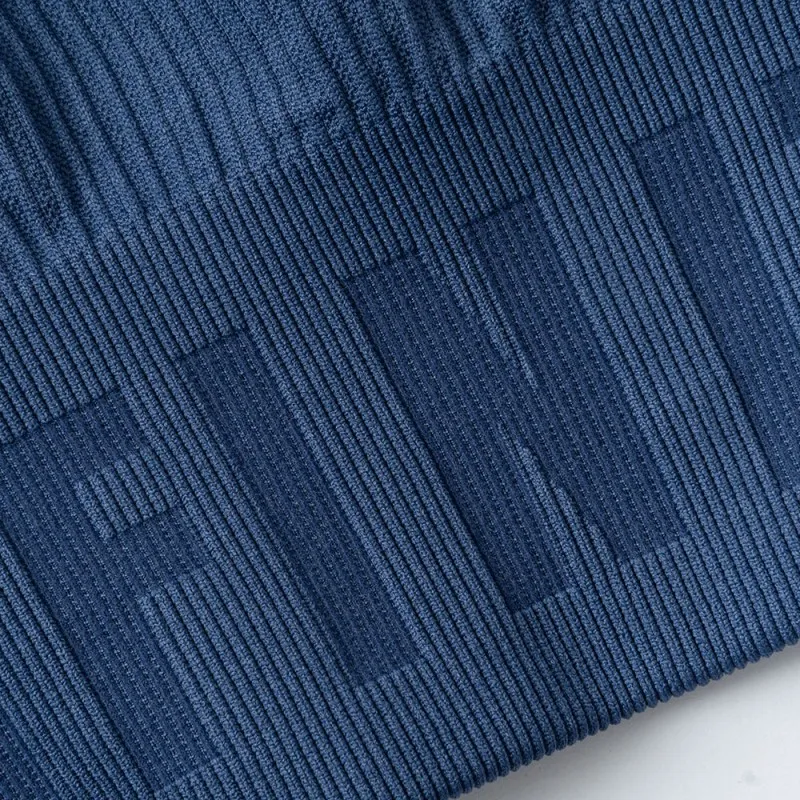 Женский спортивный бюстгальтер