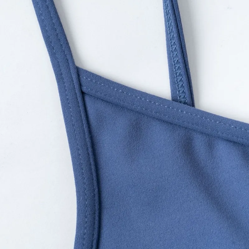 Женский спортивный бюстгальтер