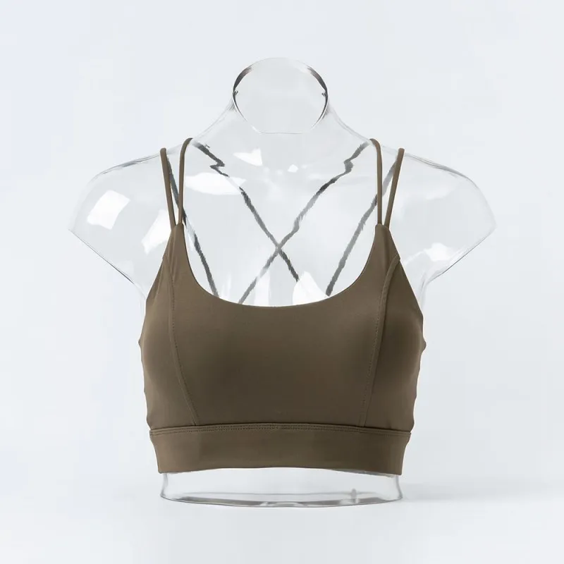 Женский спортивный топ