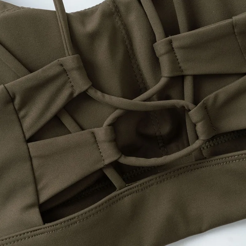 Женский спортивный топ