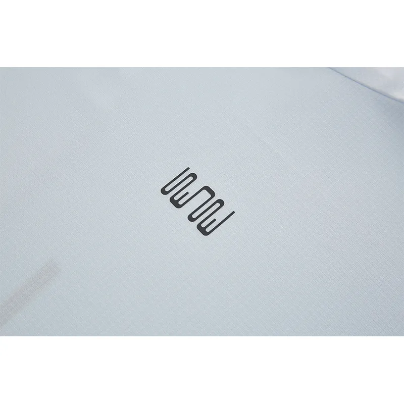 МУЖСКАЯ БЫСТРОСОХНУЩАЯ ФУТБОЛКА ДЛЯ БЕГА