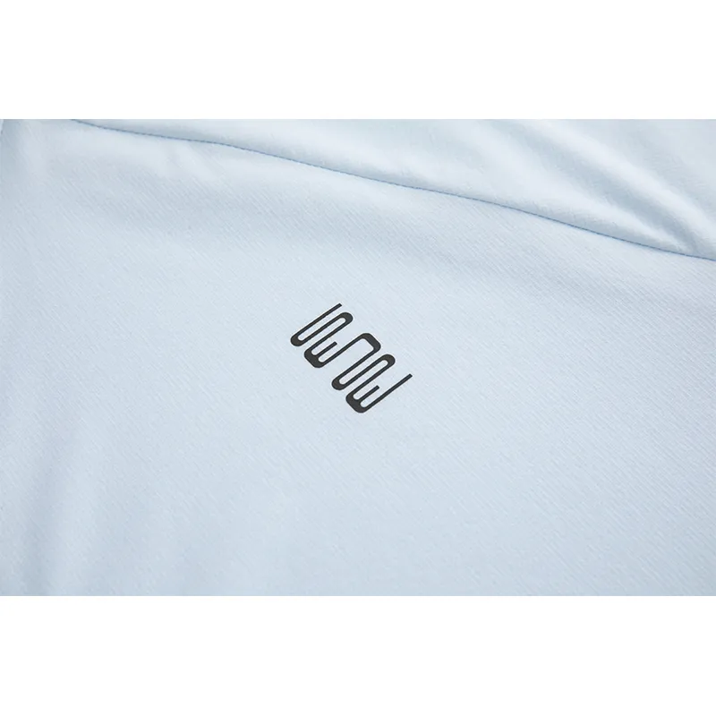 Мужская беговая куртка с несколькими карманами