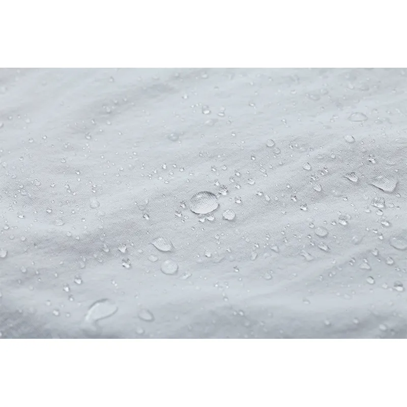 Шорты из тянущейся ткани с термоклеевыми полосками