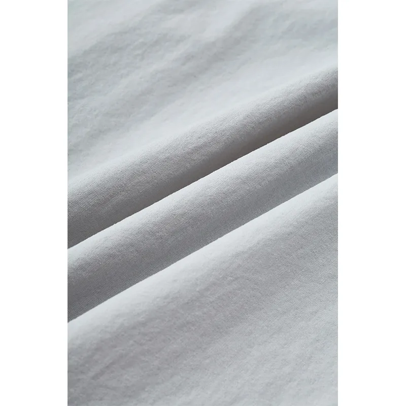 Шорты из тянущейся ткани с термоклеевыми полосками