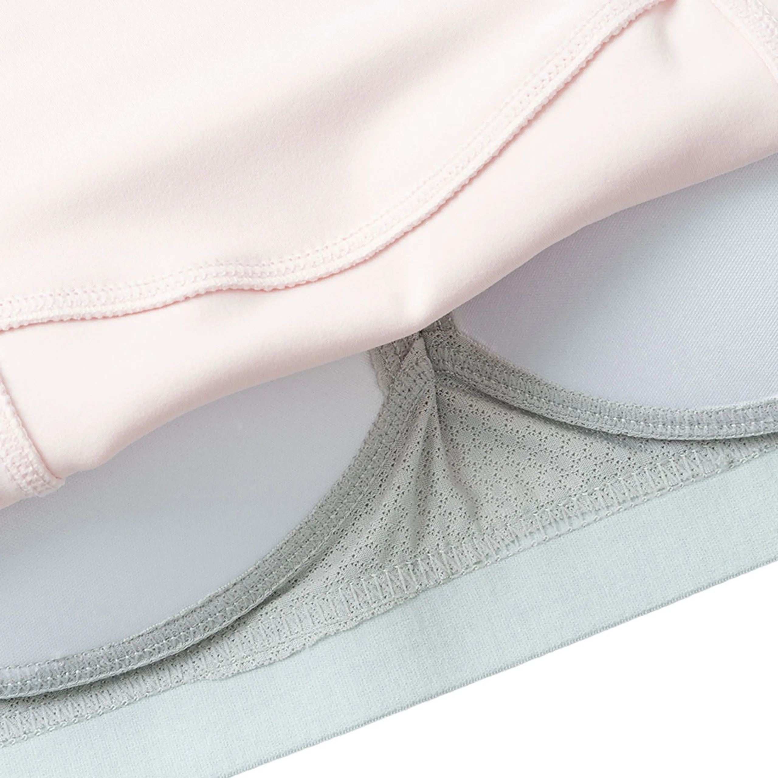 Женский спортивный топ