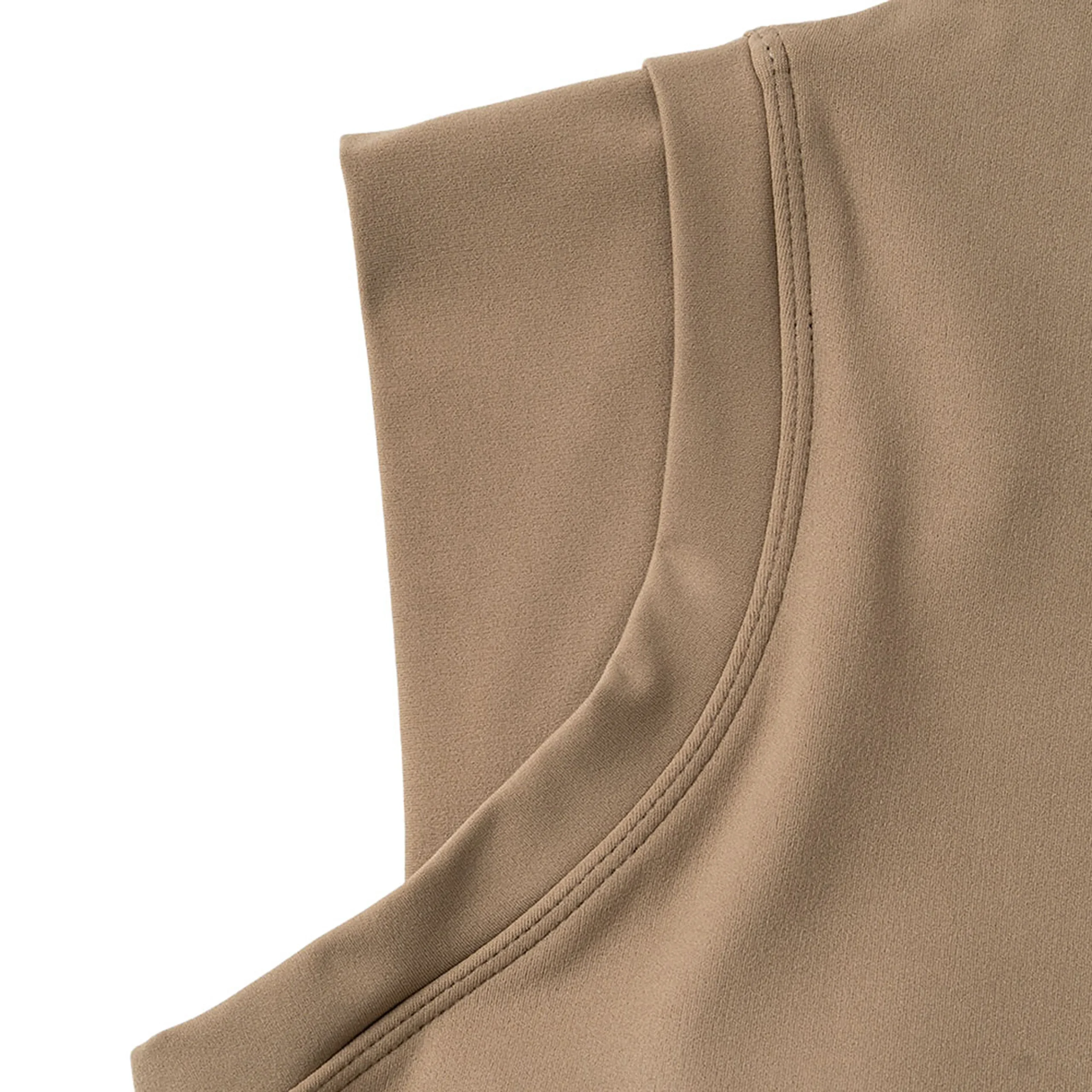 Женский спортивный топ с полувысоким воротником