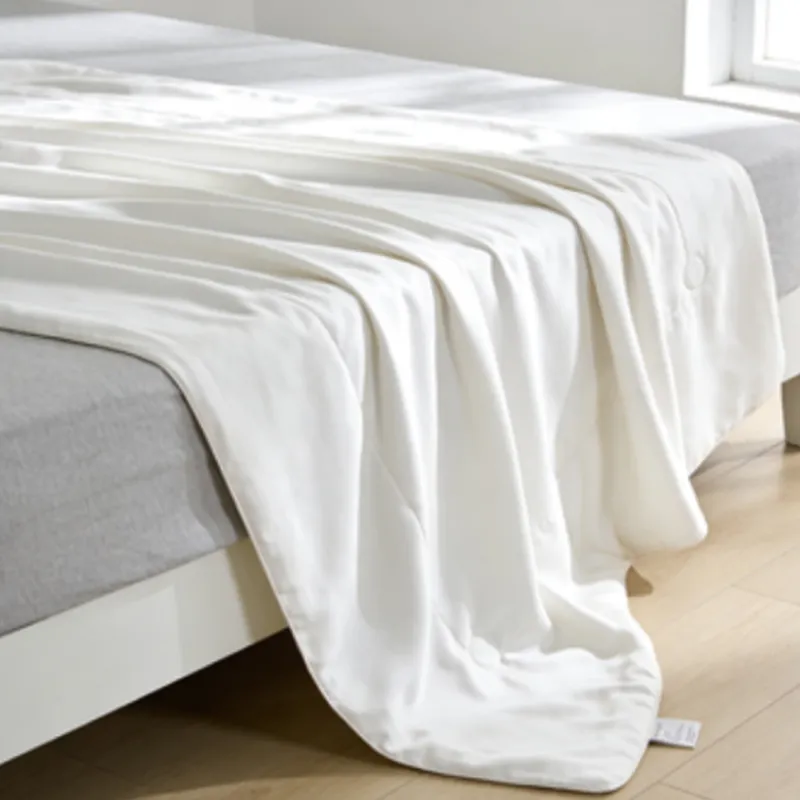 Летом идеально подходит лёгкое одеяло из тенсела!