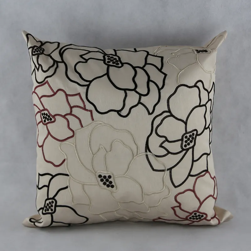 Вышитые подушки