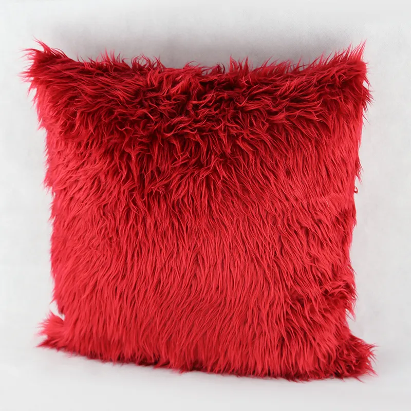 Меховая подушка