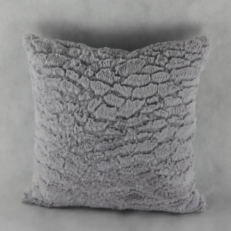 Меховая подушка