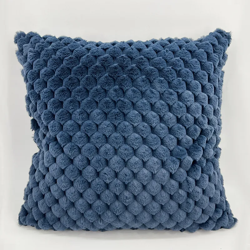 Меховая подушка