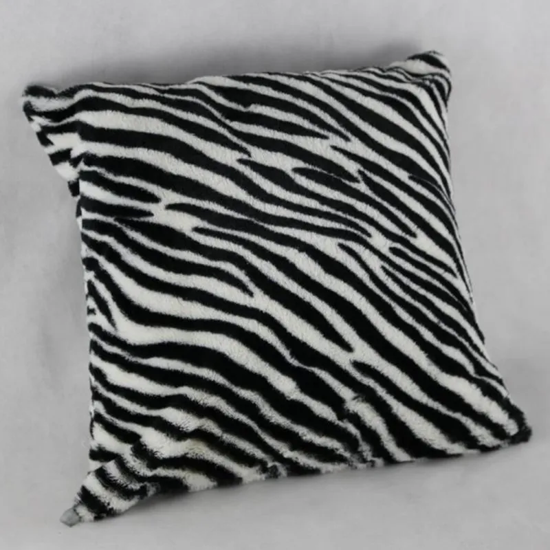 Меховая подушка