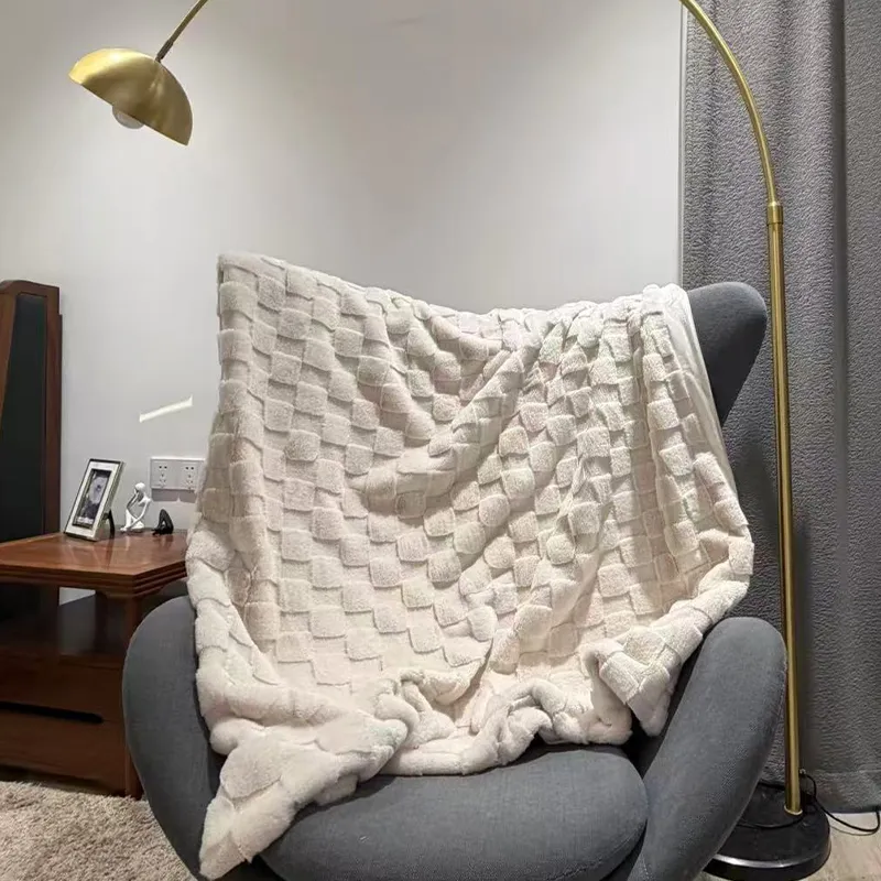 Пледы из искусственного меха