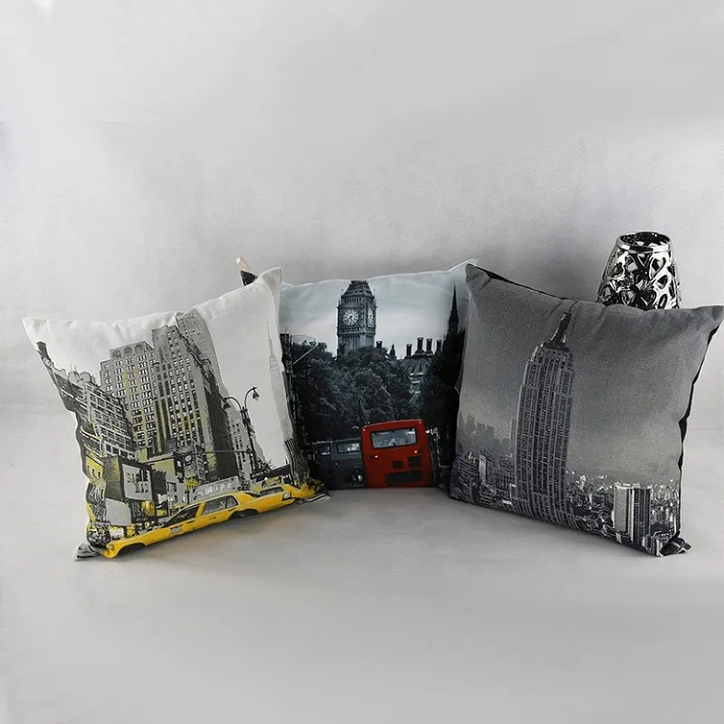 Подушка с принтом