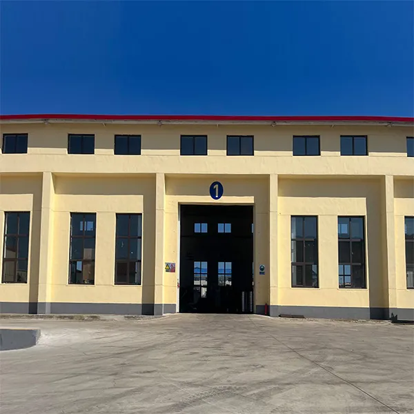 Компания активно реагирует на политику технического обновления и содействует трансформации и модернизации предприятия