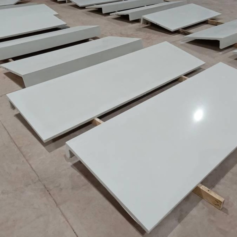 Зеркальные фасадные панели из сверхвысокопрочного бетона