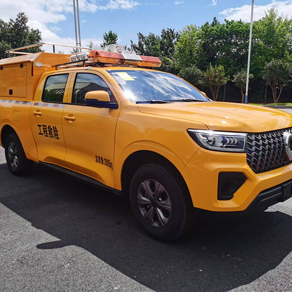 Аварийная машина Changcheng Pao с двойным рядом сидений