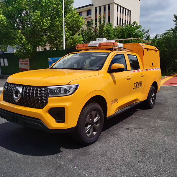Аварийная машина Changcheng Pao с двойным рядом сидений