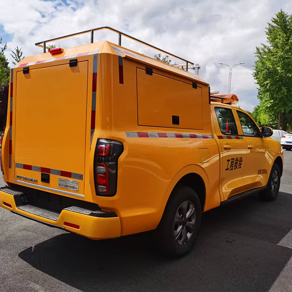 Аварийная машина Changcheng Pao с двойным рядом сидений