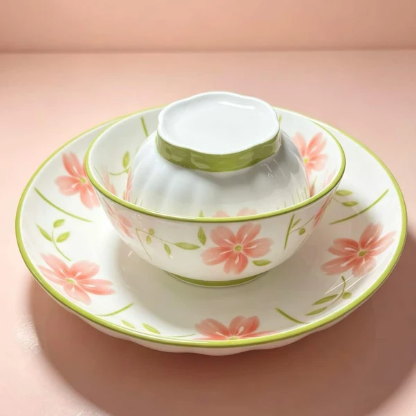 Yingxian Fucai Ceramics запускает новинки серии «Сакура», украшающие блюда нежными розовыми тонами