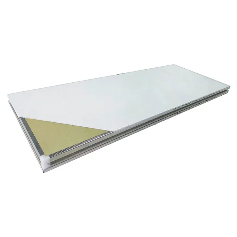 Сэндвич-панель с полиуретановым сердечником ручного изготовления