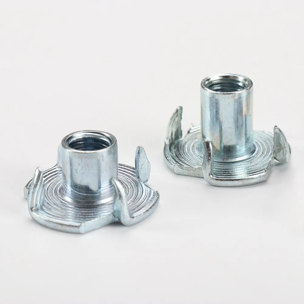 Гайка с лапками