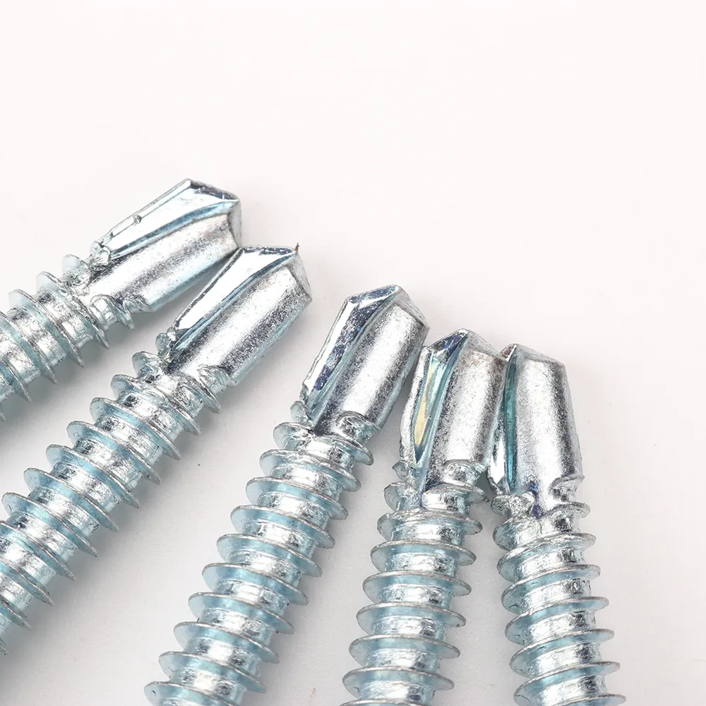 Самосверлящий винт