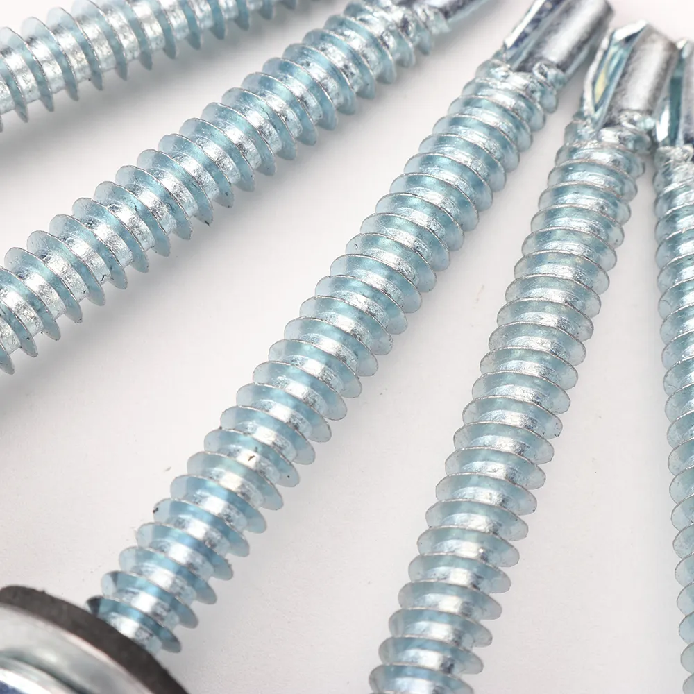 Самосверлящий винт