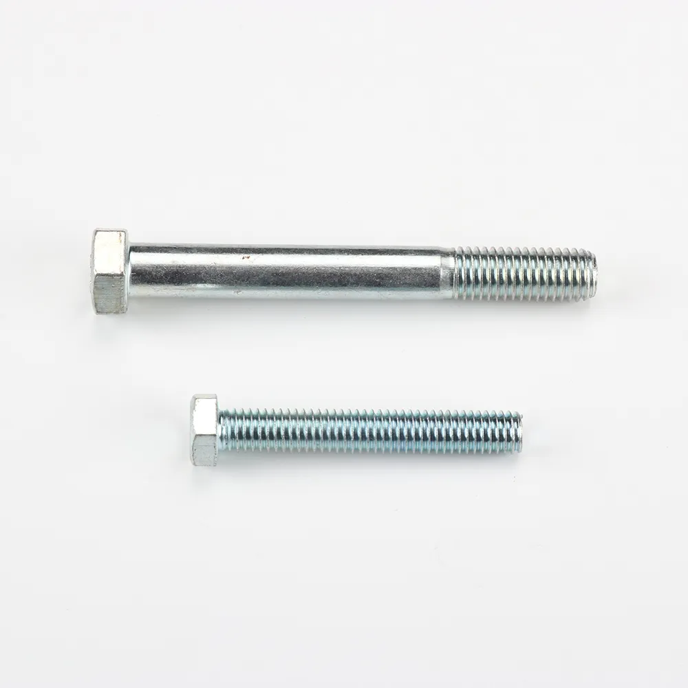 Шестигранный болт