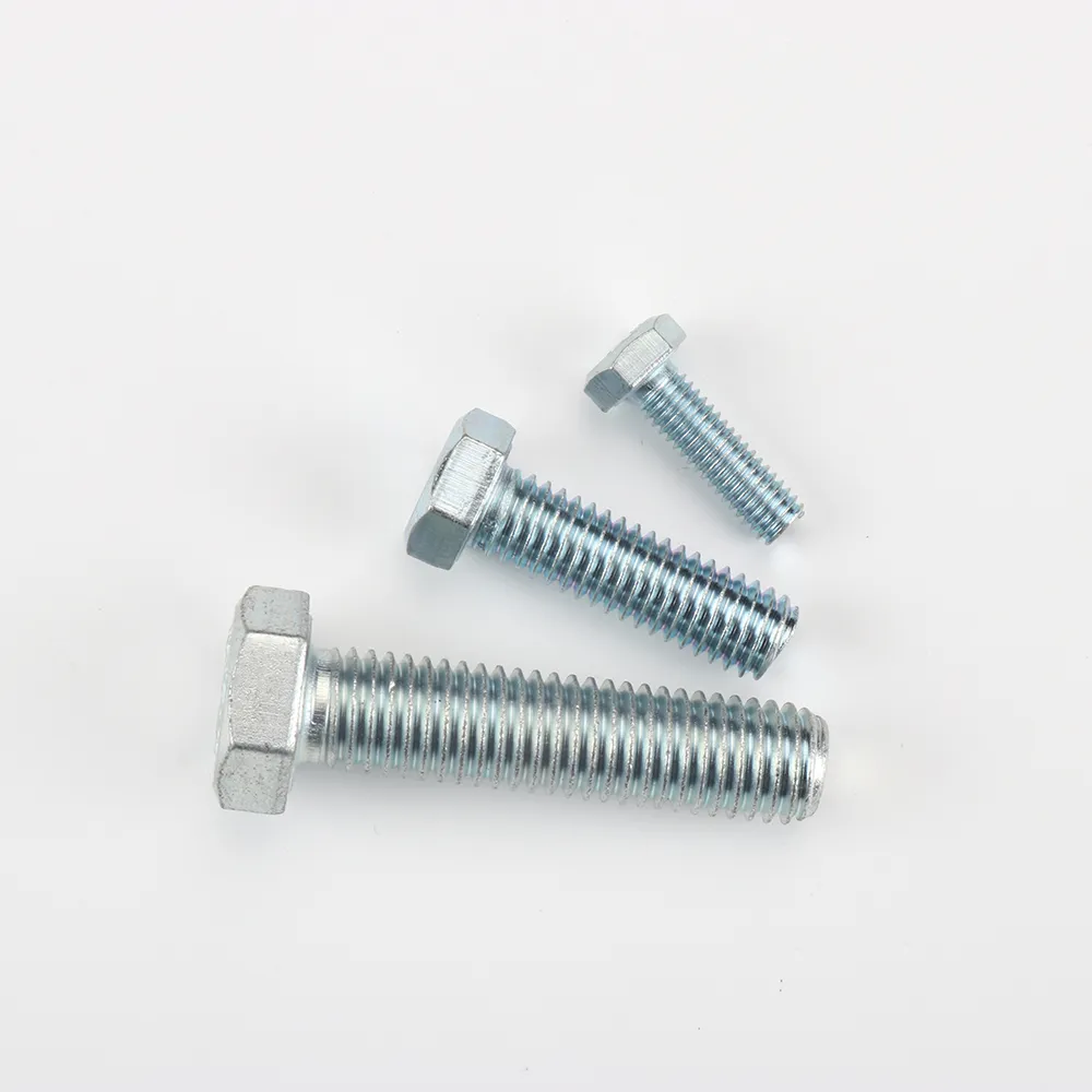 Шестигранный болт