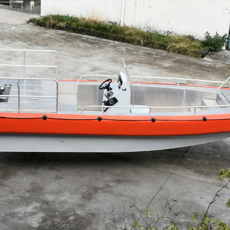 Алюминиевый амфибийный катер 650