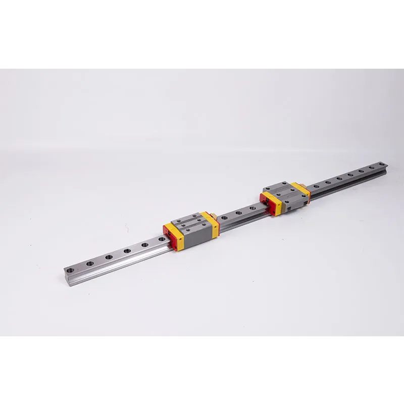 Линейная роликовая направляющая