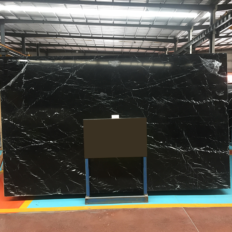 Черный мрамор