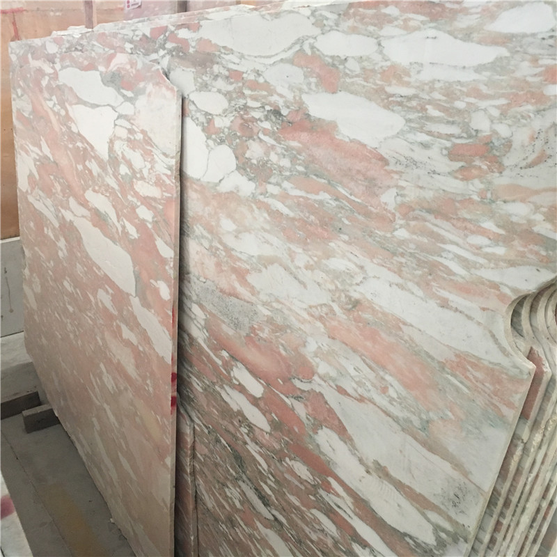 Розовый мрамор