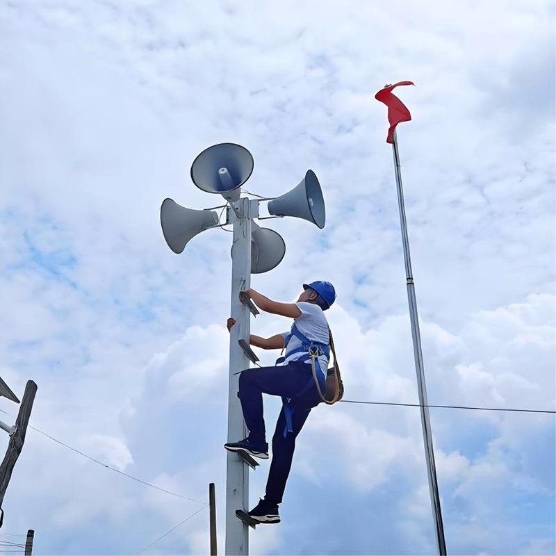 Установка терминала с солнечным питанием: рекомендации по обследованию, позиционированию и монтажу солнечных панелей