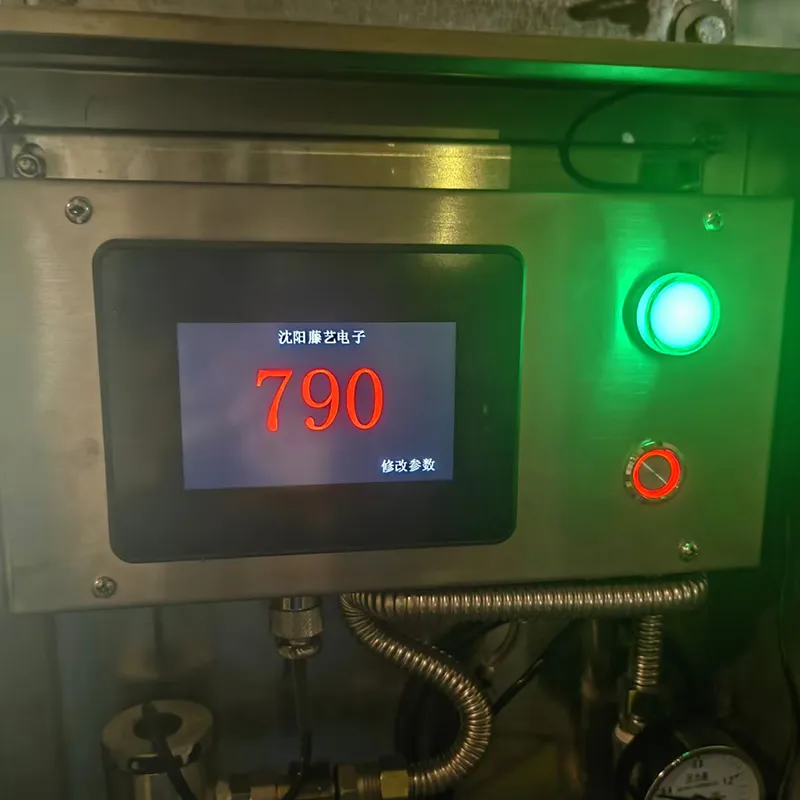 Детектор температуры поверхности непрерывнолитой заготовки