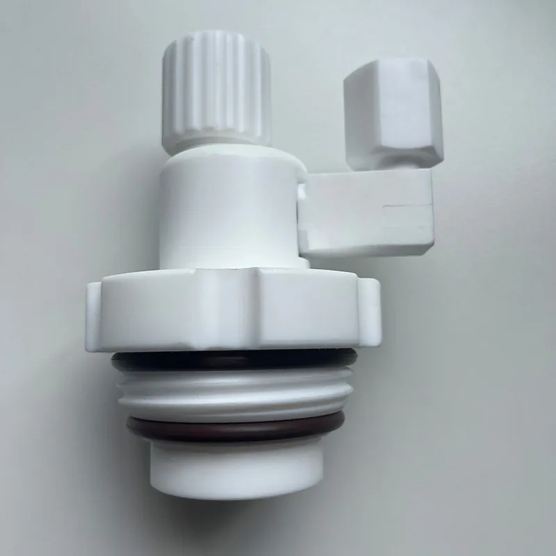 Штуцер для бочки