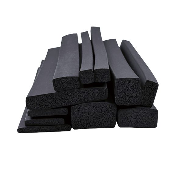 Пористый уплотнительный профиль для корпусов оборудования
