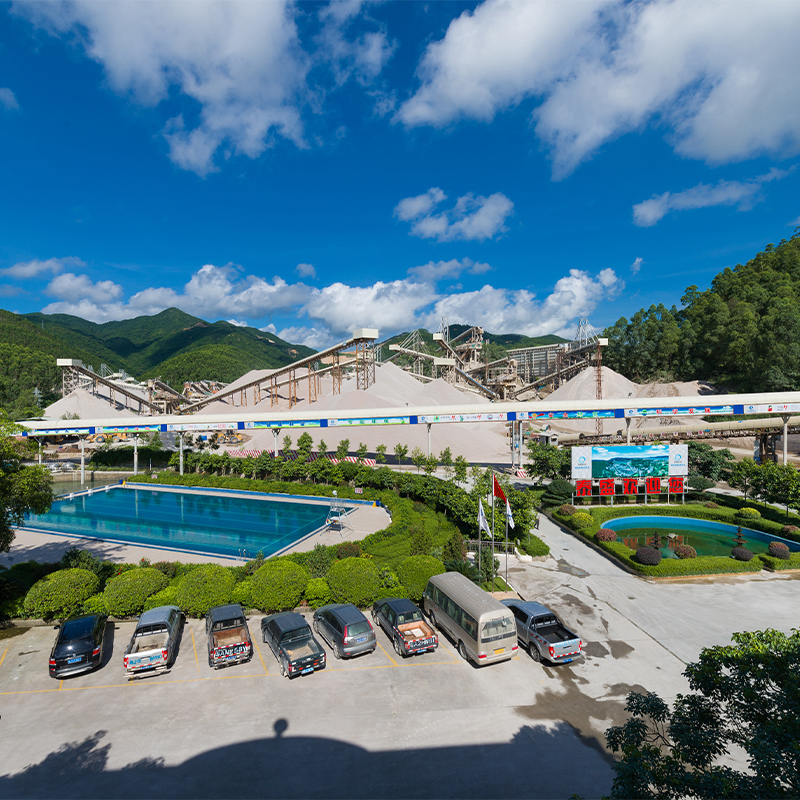 Производственная линия Jiangmen Tai Sheng Stone Field производит 5000 тонн заполнителей на месте