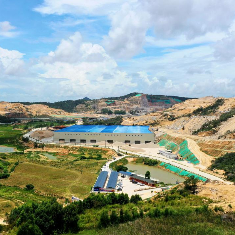 Объект изготовления песка и гравия мощностью 2000 тонн в час в горах Сяогуаншане провинции Фуцзянь был введен в эксплуатацию и дал заметный эффект