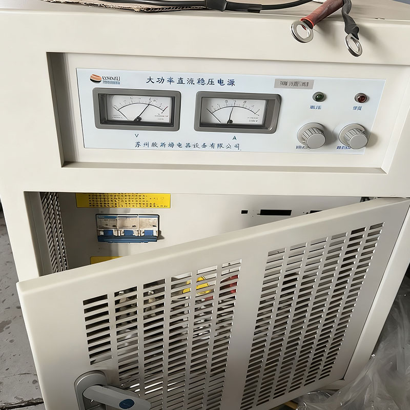 Высокомощный стабилизированный источник питания постоянного тока