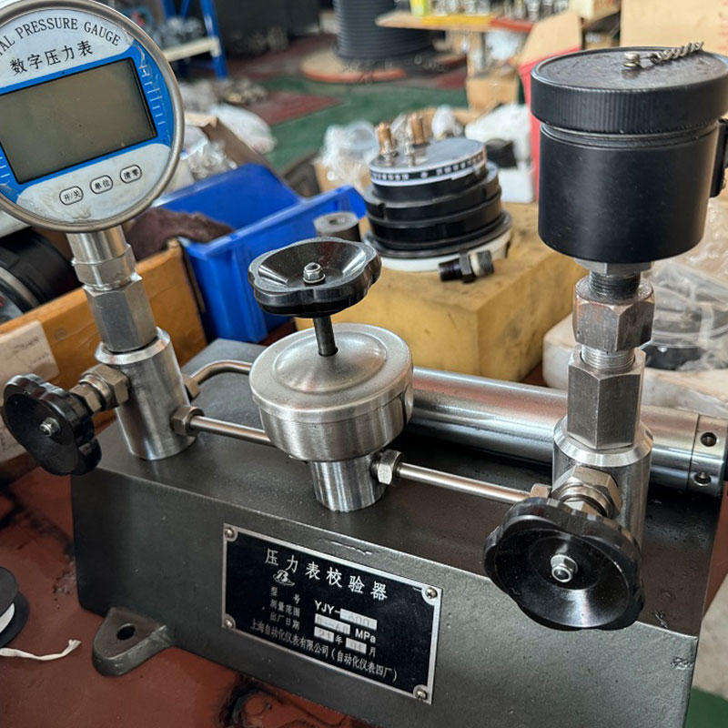 Калибратор манометра