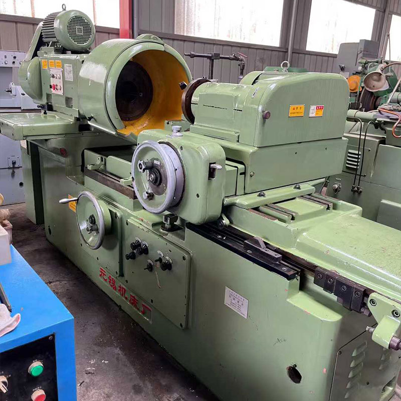 Токарный станок для обработки внутренних отверстий