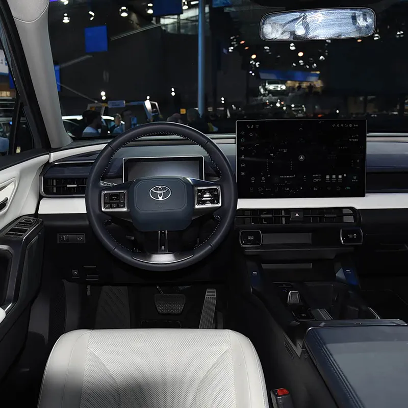 Подержанный Toyota RAV4 2026