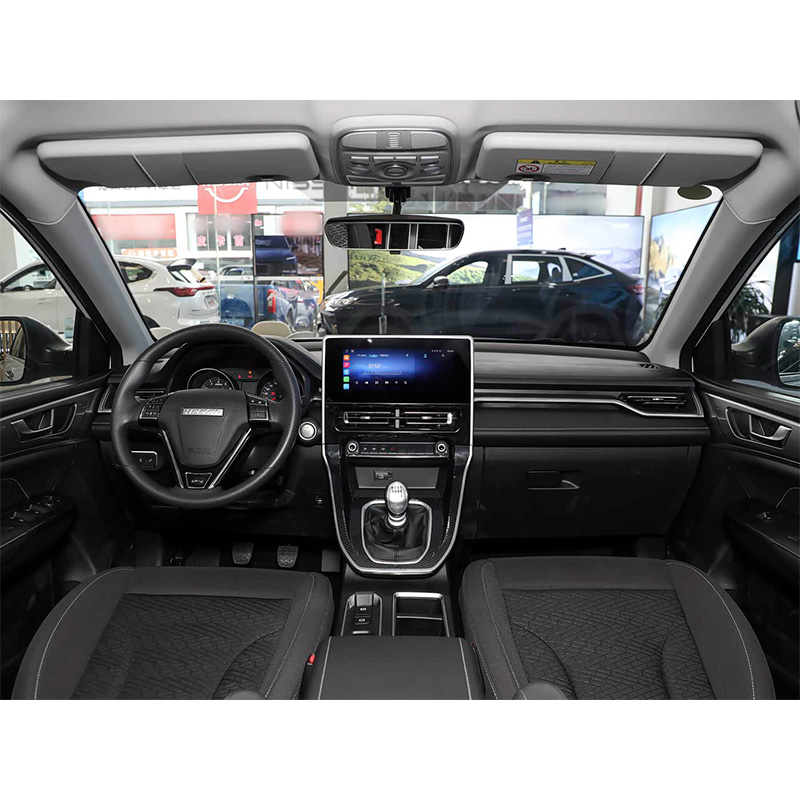 Б/у Haval M6 2023 PLUS 1.5T с механической коробкой передач, комплектация Elite Smart Connect Edition.