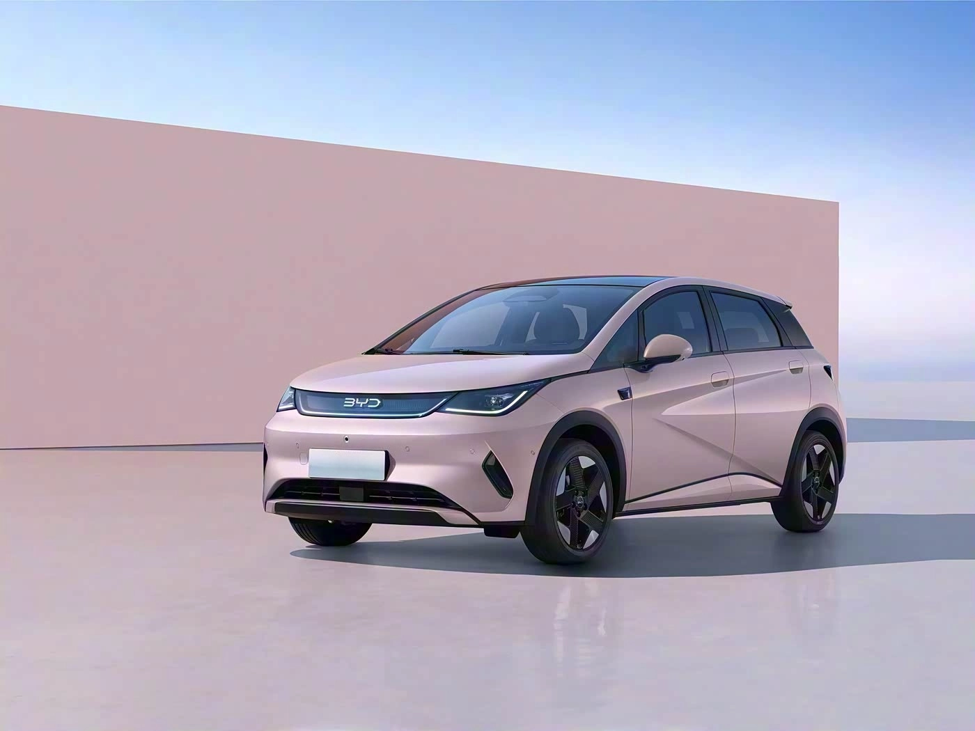 Подержанный BYD Dolphin: выгодная покупка с гарантией и проверкой