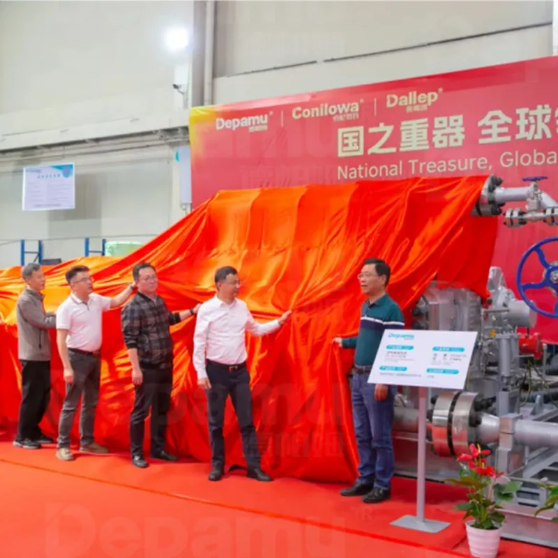 Торжественный спуск сверхмощного высоконапорного мембранного процессного насоса Дэпаму