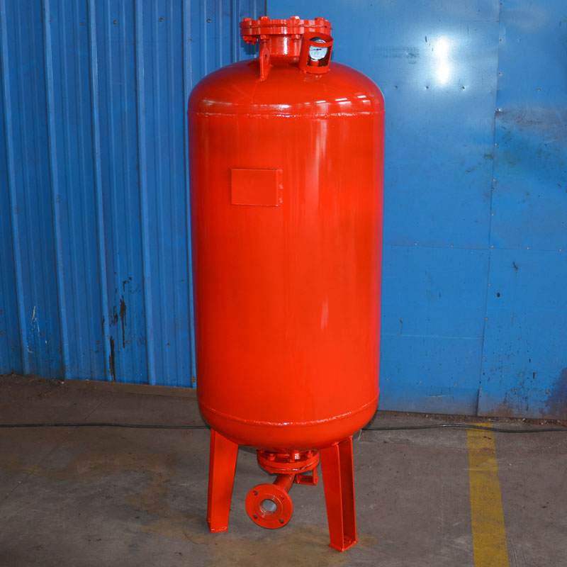 Мембранный напорный бак