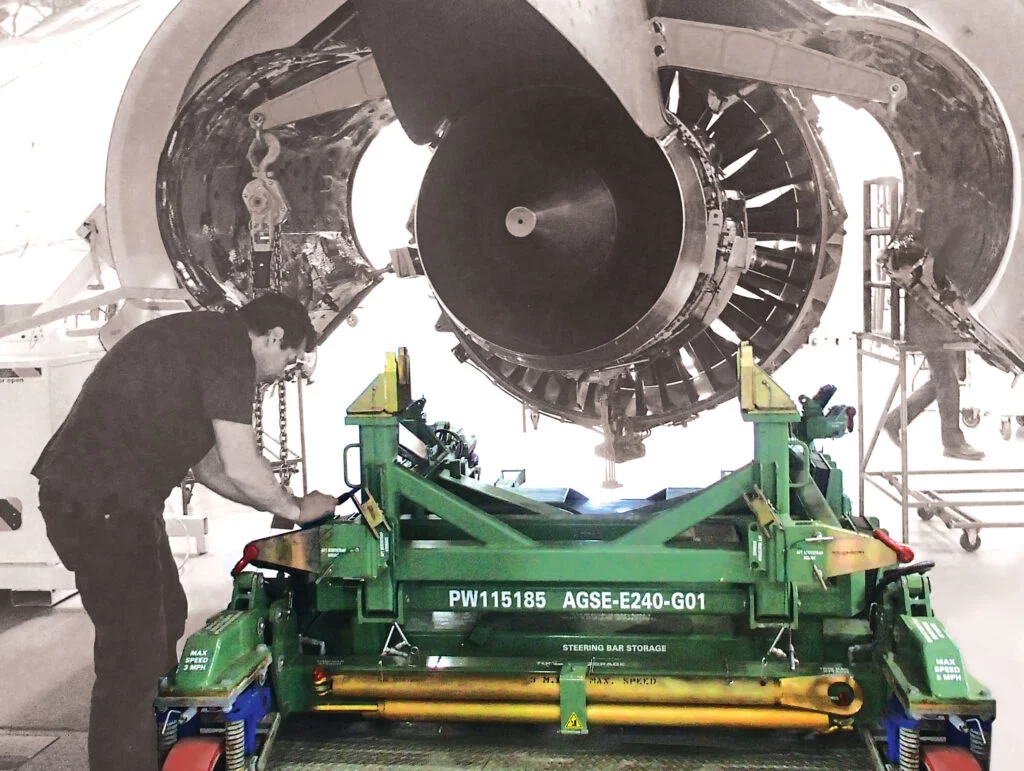 Стойка для авиационного двигателя STAND PW1500