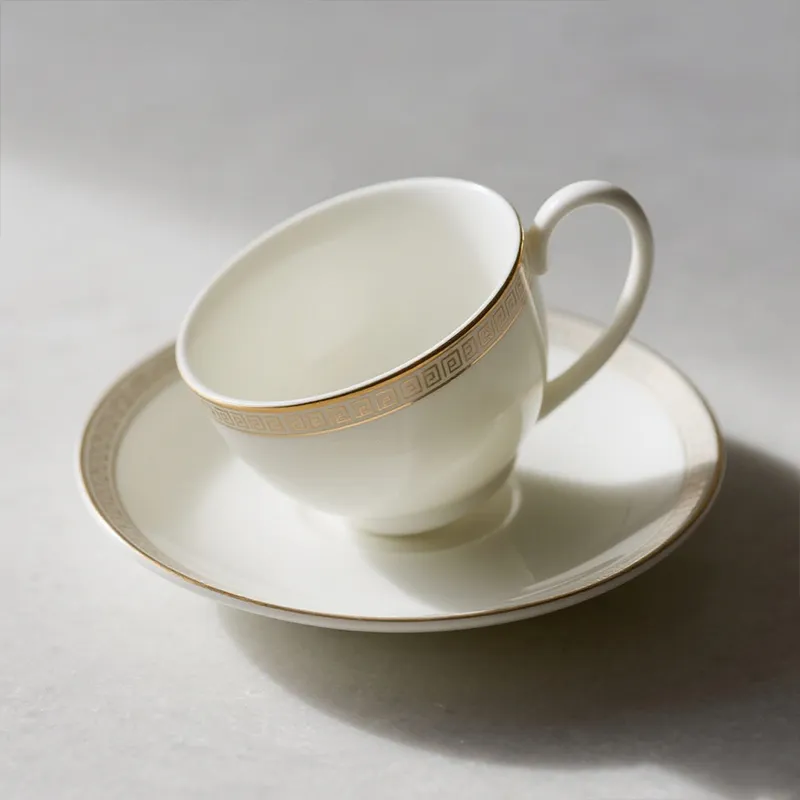 Керамическая столовая посуда